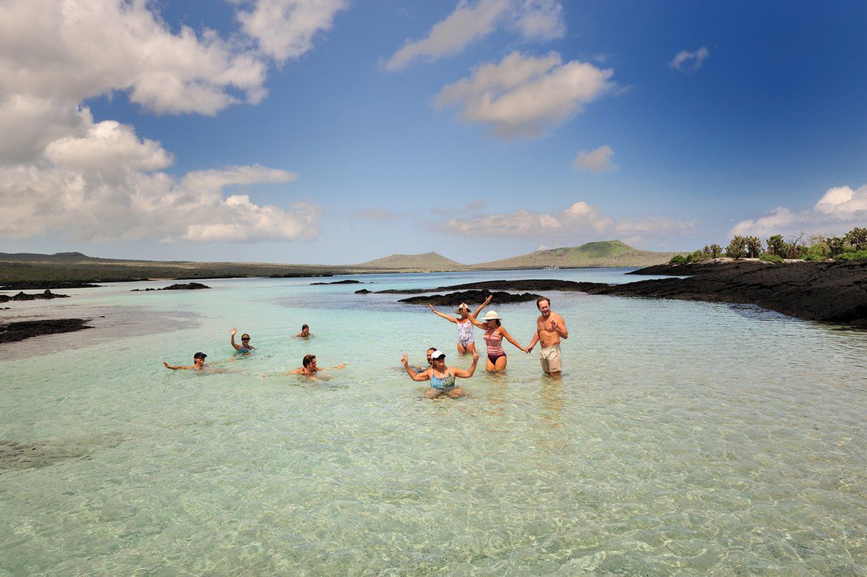 Pikaia Lodge Santa Cruz Island Экстерьер фото